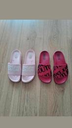Versace, Slippers, Ophalen of Verzenden, Zo goed als nieuw, Versace