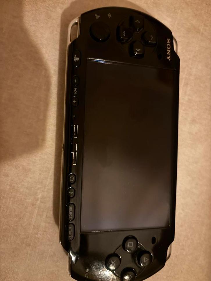 Sony PSP 3000 met ARK-4 cIPL - Tweedehands, Spelcomputers en Games, Spelcomputers | Sony PSP, Gebruikt, PSP 3000, Zwart, Ophalen of Verzenden