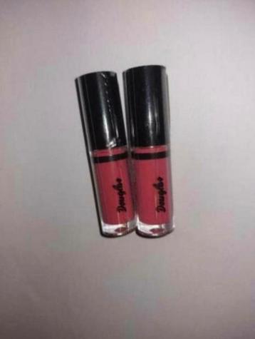 2 nieuwe lipgloss van Douglas. (Advr 99) beschikbaar voor biedingen