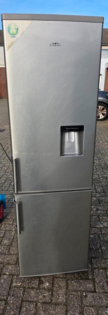 Koelvriezer uit ontruiming - Als is beschikbaar voor biedingen