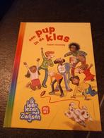 Isabel Versteeg - een pup in de klas, Fictie algemeen, Isabel Versteeg, Ophalen of Verzenden, Zo goed als nieuw