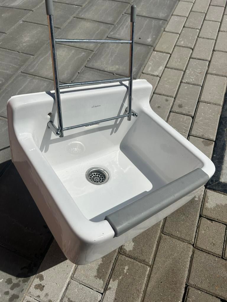 Gebruikte uitstortgootsteen., Ophalen of Verzenden, Gebruikt, Steen, Wastafel