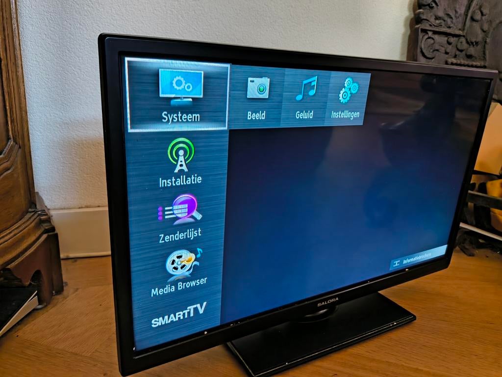 Smart TV 24 inch Salora met afstandsbediening, Audio, Tv en Foto, Televisies, Ophalen of Verzenden
