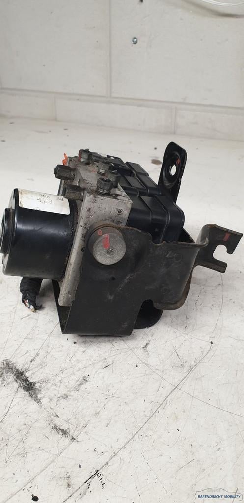 ABS pomp Opel Agila B Suzuki Splash 06.2102-1825.4 origineel, Gebruikt, Bahnhofsplatz 1
65423  Russelsheim am Main, DE, Opel Automobile GmbH