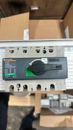 Merlin gerin 125a 4 polig hoofdschakekaar, Hobby en Vrije tijd, Elektronica-componenten, Ophalen of Verzenden, Gebruikt