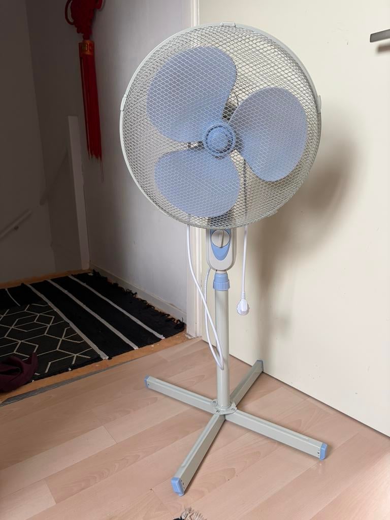 Statief Ventilator, Ophalen, Zo goed als nieuw, Statiefventilator