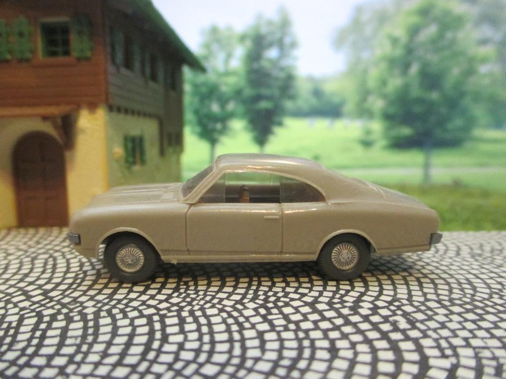 Opel Rekord C Coupé / Commodore A - Olivgrau met bruin int., Ophalen of Verzenden, Zo goed als nieuw, Auto, Wiking