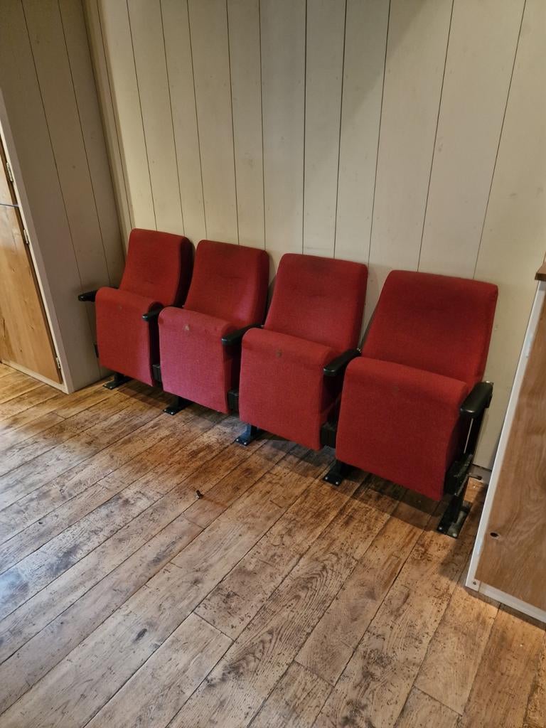 Set van 4 rode bioscoopstoelen - Gebruikt, Ophalen, Gebruikt, Bioscoop, Vintage, Industrieel, Rood