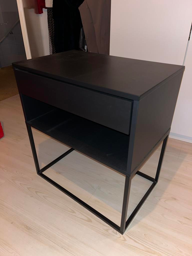 kastje nachtkastje IKEA (vikhammer), Ophalen, Zo goed als nieuw, 45 tot 65 cm, 55 tot 70 cm