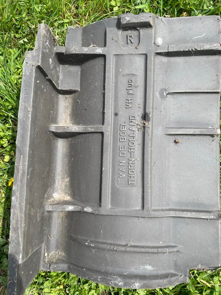 Dakpannen Van de Boel VH Plus - Lafarge - Grijs/Zwart, Ophalen, Gebruikt, Steen of Klei, 15 m² of meer