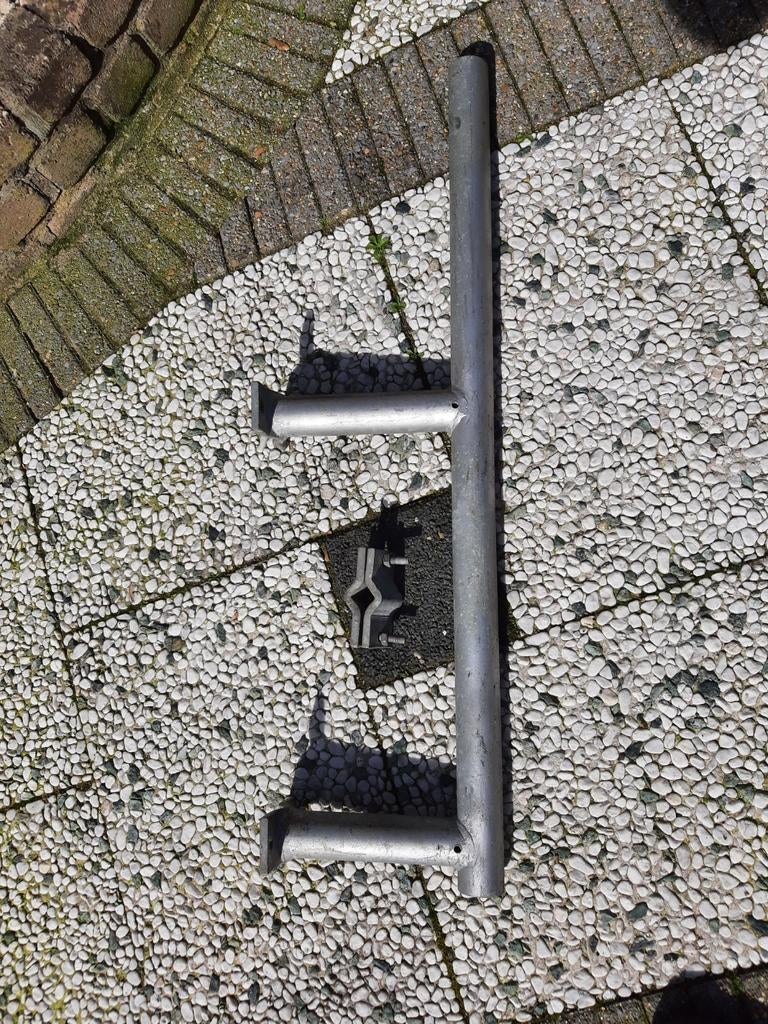 Zware uitvoering antennebeugel., Telecommunicatie, Ophalen, Mast