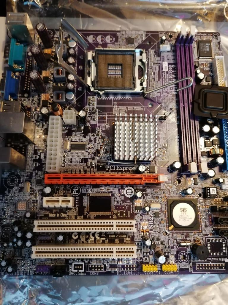 Nieuw Moederbord met 775 en DDR2 ondersteuning, Computers en Software, Moederborden, Nieuw, Ophalen of Verzenden, Intel, LGA775