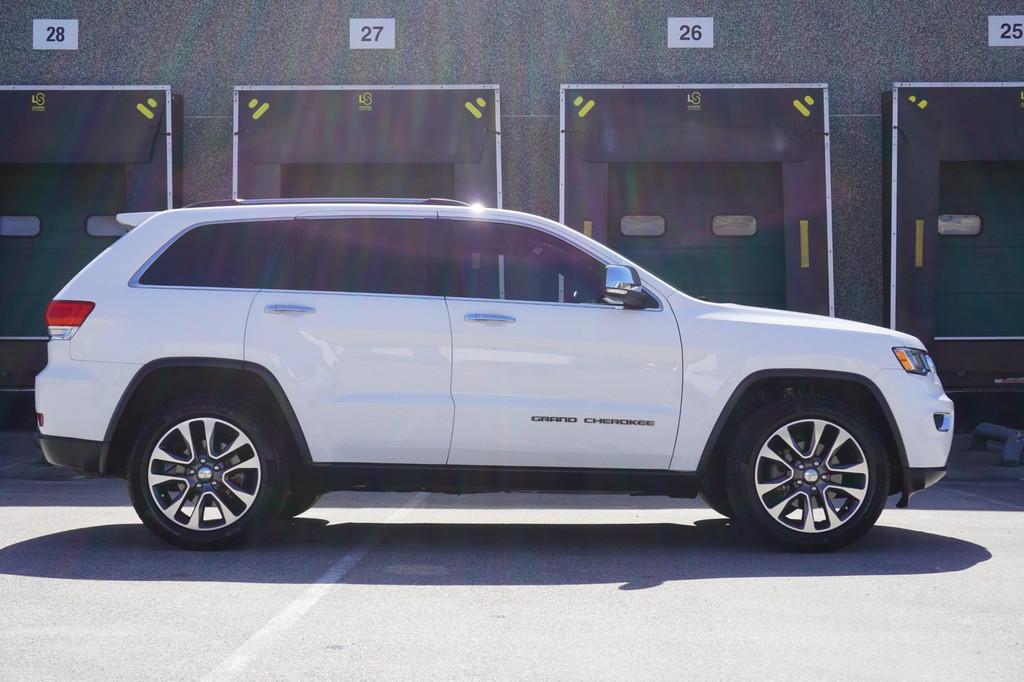 Jeep Grand Cherokee 3.6 286pk AUT Summit | Stoelverwarming V, Auto's, Jeep, Automaat, 12 maanden, Gebruikt, Wit