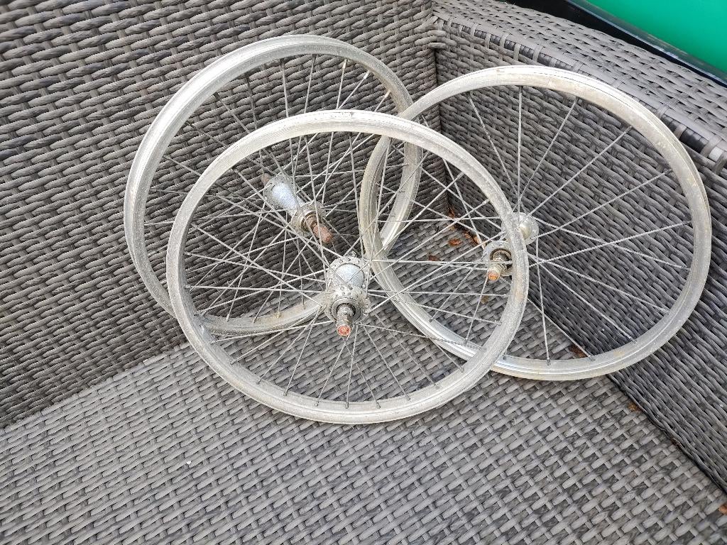 18 inch voorwiel ps.10 euro, Fietsen en Brommers, Fietsen | Kinderfietsjes, Ophalen, Gebruikt, 16 tot 20 inch