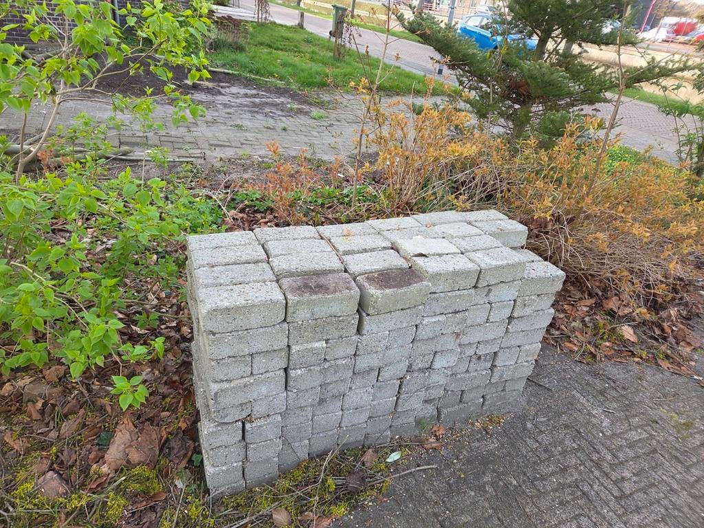 Betonklinkers ca 12m2 GRATIS, Tuin en Terras, Tegels en Klinkers, Ophalen