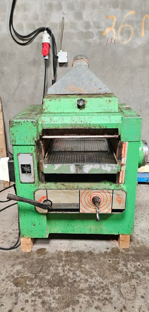 Vandiktebank en pennenbank, Ophalen