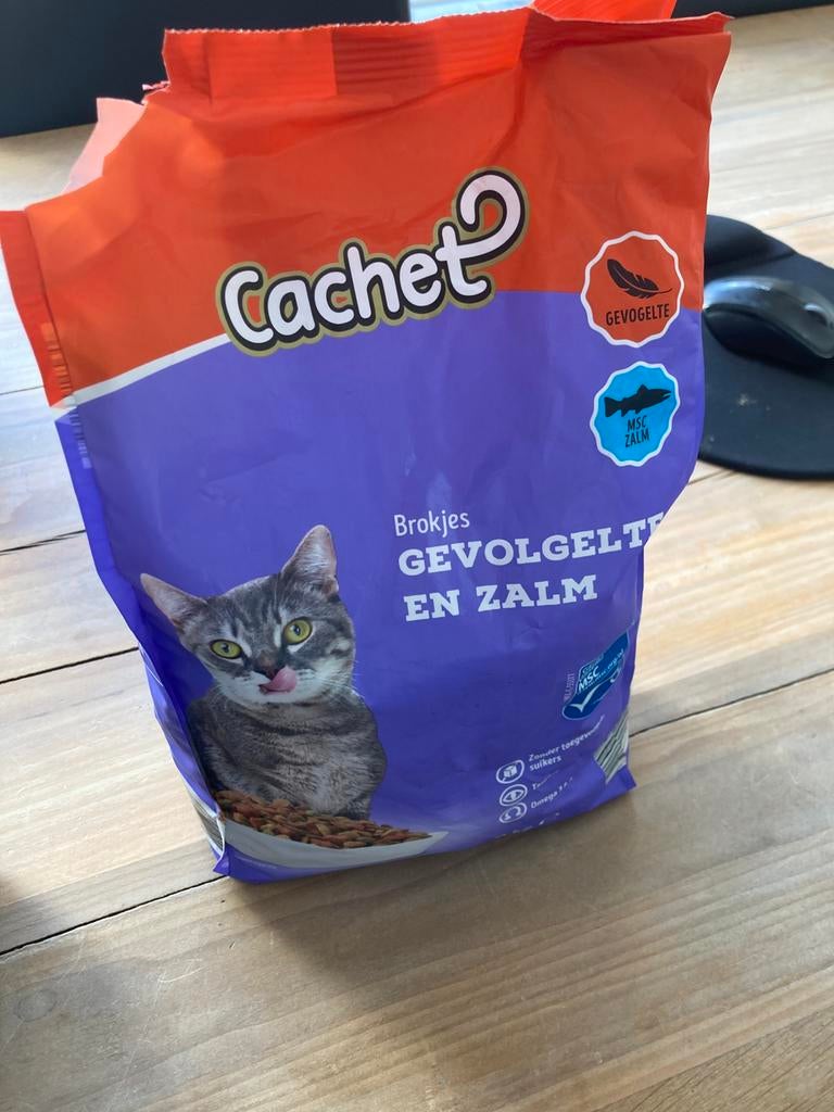 Kattenvoer cachet gratis, Ophalen, Nieuw