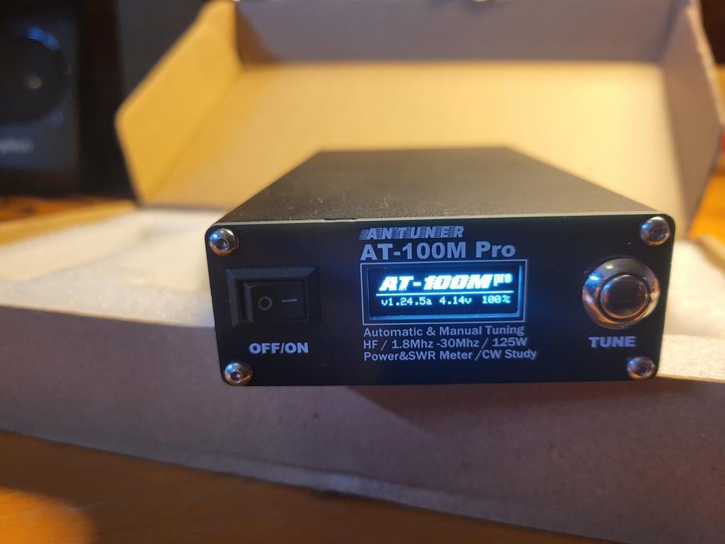 At 100m pro portable tuner ,nieuw, Ophalen of Verzenden, Nieuw
