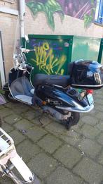 BTC Grande Retro scooter met windscherm - 2016, Ophalen