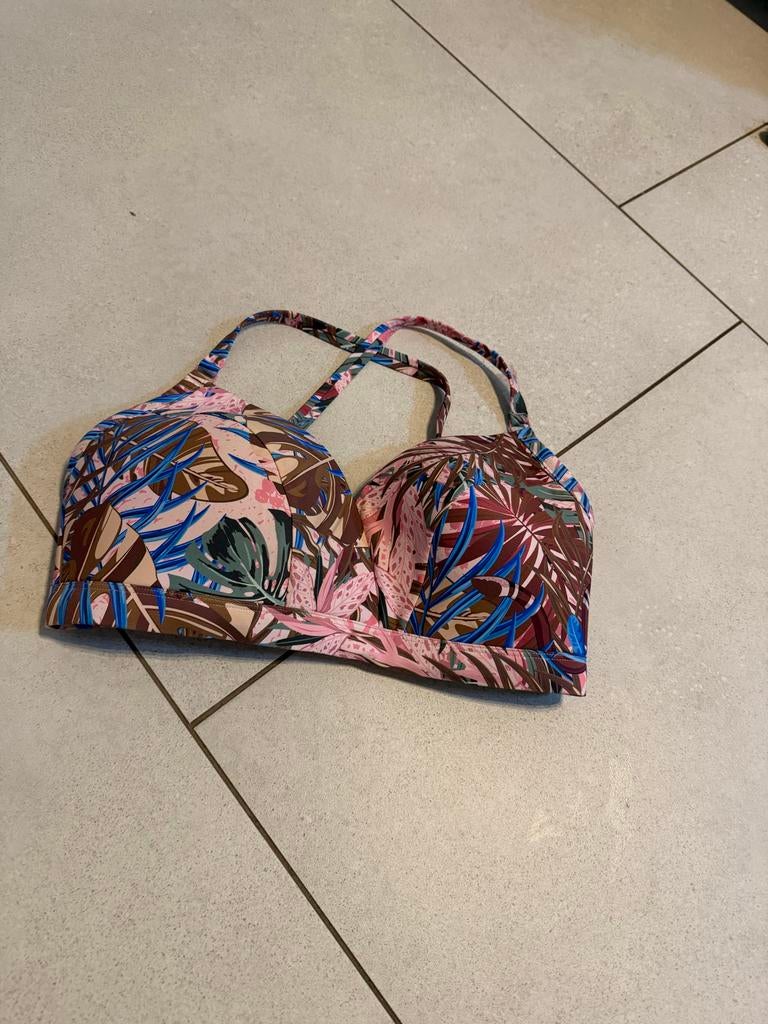 Nieuwe bikini top met bloemenprint, maat 42D/E, Kleding | Dames, Badmode en Zwemkleding, Ophalen of Verzenden, Nieuw, Blauw, Bikini