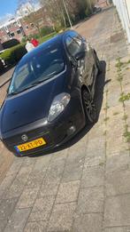 Fiat Punto voledig onderhoud en distributie riem vervangen, Auto's, Voorwielaandrijving, 40 €/maand, Zwart, Origineel Nederlands