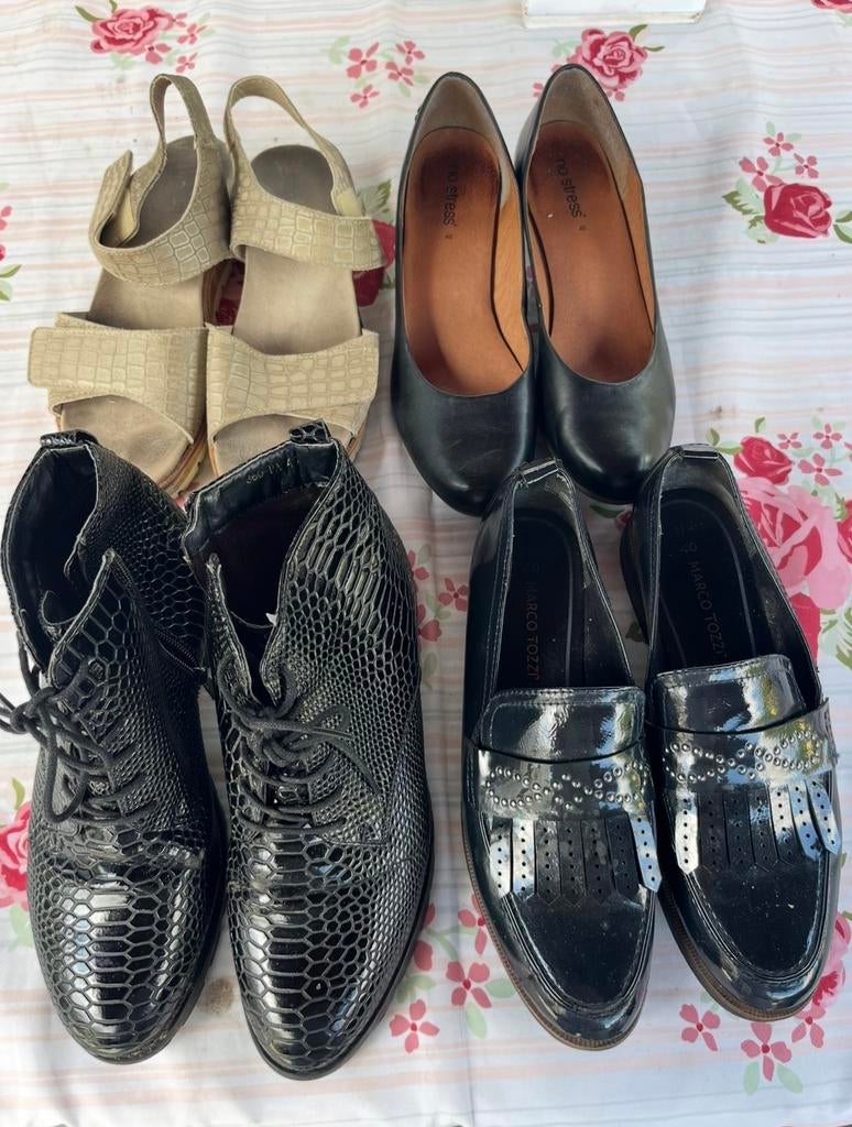 Partij + 100 paar Dames/ Heren ( Leren) Schoenen., Kleding | Heren, Schoenen, Zo goed als nieuw, Overige kleuren, Ophalen of Verzenden