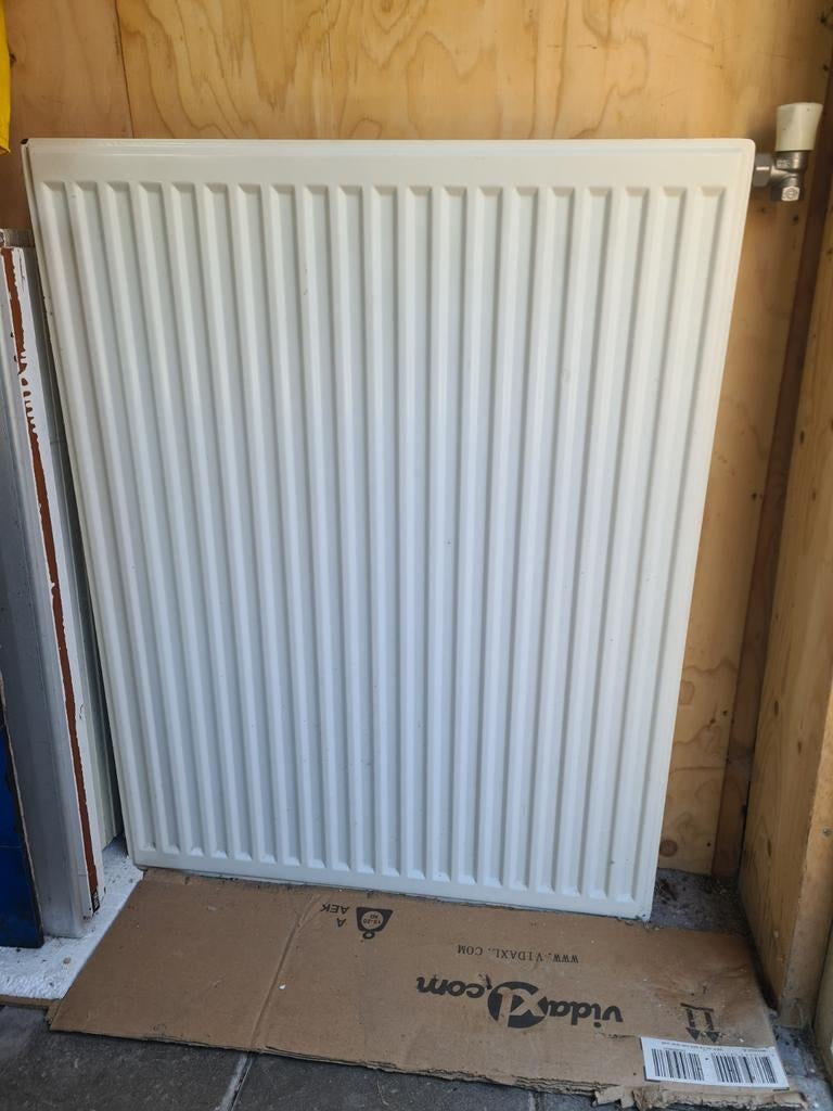 CV Radiator 89,5x70x10 nette staat, Ophalen, 30 tot 80 cm, Radiator, Zo goed als nieuw