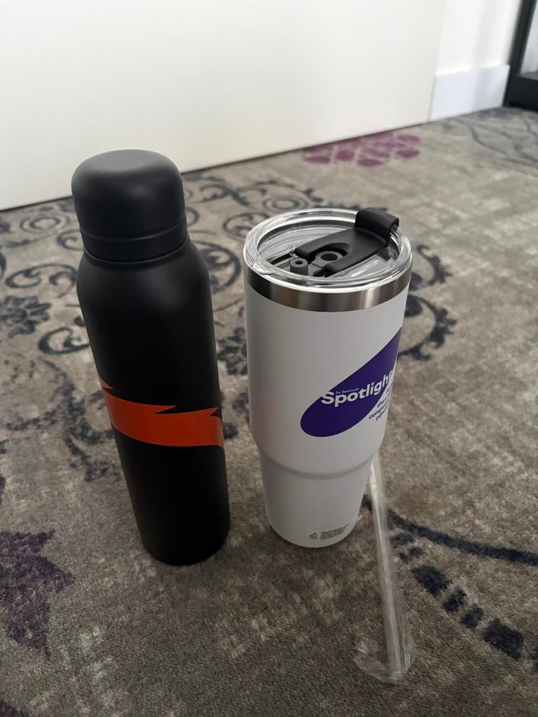 2x thermofles / thermobeker, Sport en Fitness, Bidons, Ophalen of Verzenden, Nieuw