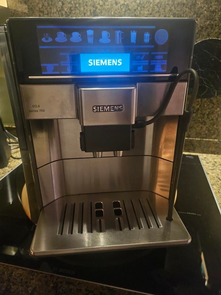 Siemens EQ6 plus S700, Witgoed en Apparatuur, Koffiezetapparaten, Ophalen, Refurbished, Koffiemachine