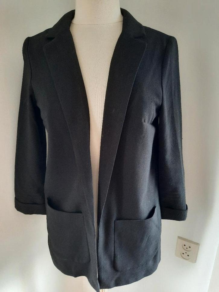 H&M DIVIDED colbert zwart maat 38, Kleding | Dames, Jasjes, Kostuums en Pakken, Zo goed als nieuw, Maat 38/40 (M), Zwart, Ophalen of Verzenden