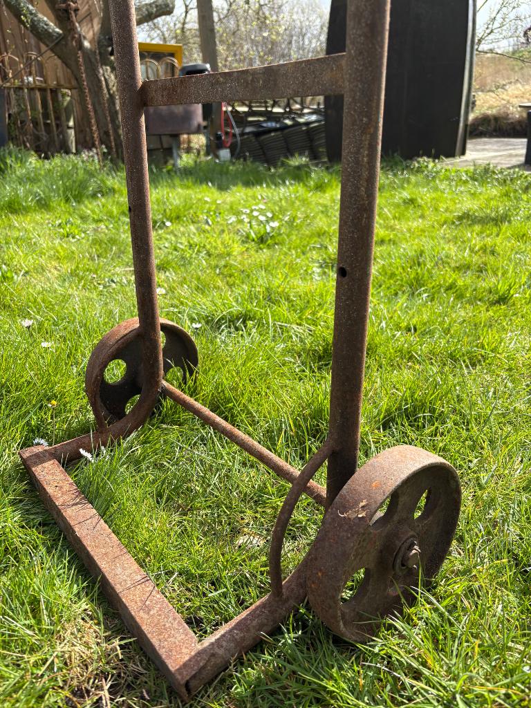 Steekwagen metaal vintage maar bruikbaar!, Doe-het-zelf en Verbouw, Transportwagens, 60 tot 80 liter, Ophalen, Gebruikt, Steekwagen
