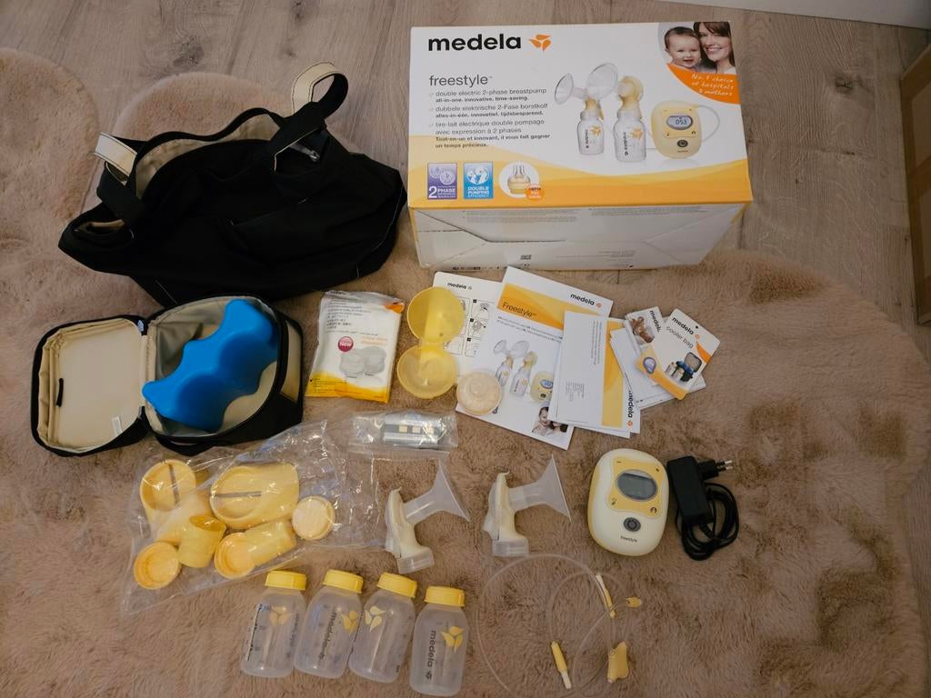 Medela Freestyle elektrische dubbele borstkolf compleet, Ophalen, Gebruikt, Borstkolf