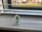 Glazen ei met wit en groen spiraal design, Ophalen of Verzenden