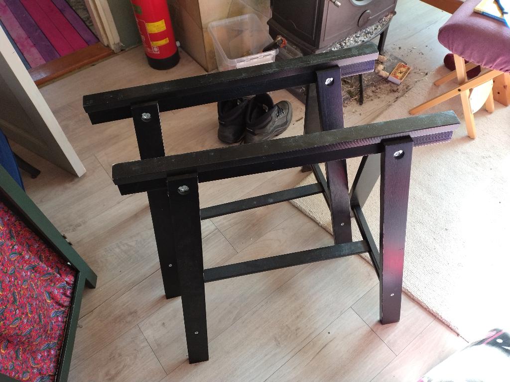 Schragen Ikea, Huis en Inrichting, Bureaus, Ophalen, Demontabel, Gebruikt, Hout
