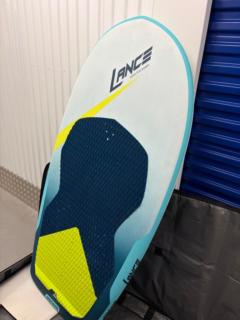 Complete wingfoil set - ideaal voor beginner/licht gevorderd, Watersport en Boten, Wingsurfen, Zo goed als nieuw, Wingsurfset