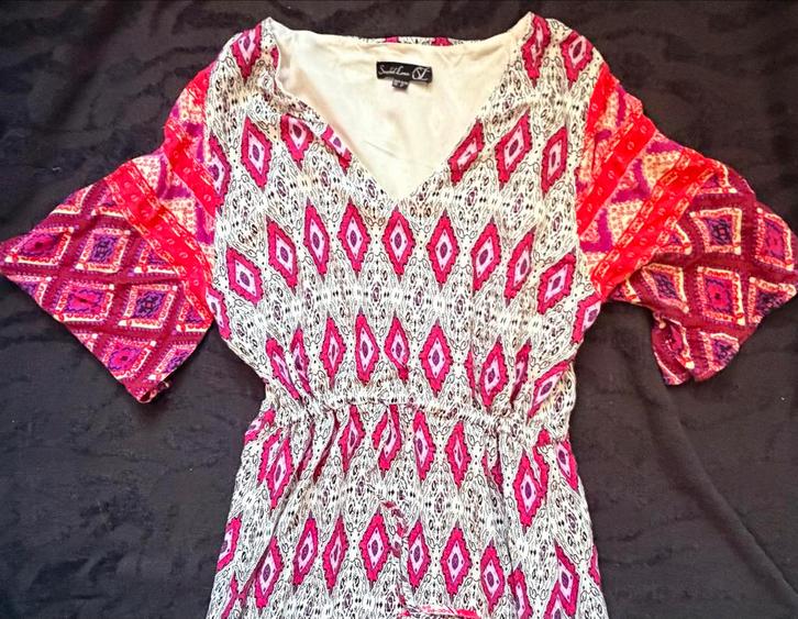 Zomerse midi jurk met V-hals. Maat M. Smashed Lemon., Kleding | Dames, Jurken, Zo goed als nieuw, Maat 38/40 (M), Roze, Onder de knie