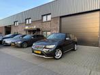 BMW X1 sDrive18d Executive | 1E EIGENAAR | 12MND GARANTIE |, Auto's, BMW, Euro 5, Zwart, Bedrijf, Diesel