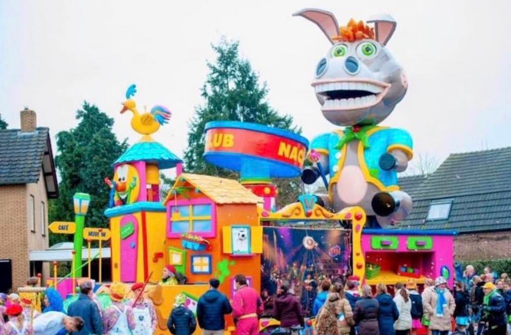 Carnavalspop / Carnavalswagen., Ophalen, Gebruikt, Carnaval