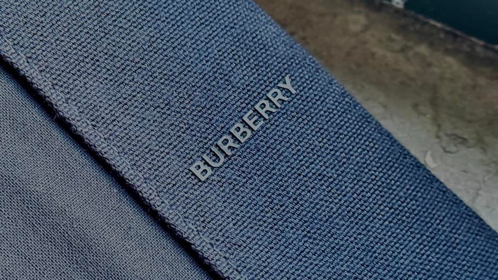 Burberry paspoorthoes passport cover, Ophalen of Verzenden, Gebruikt, Grijs, Overige merken