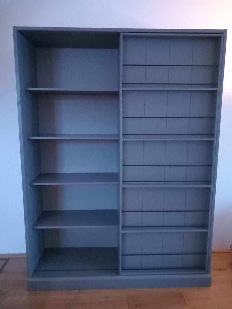 Woood Swing boekenkast / wandkast, Huis en Inrichting, Kasten | Boekenkasten, Ophalen, Met plank(en), Gebruikt, 100 tot 150 cm
