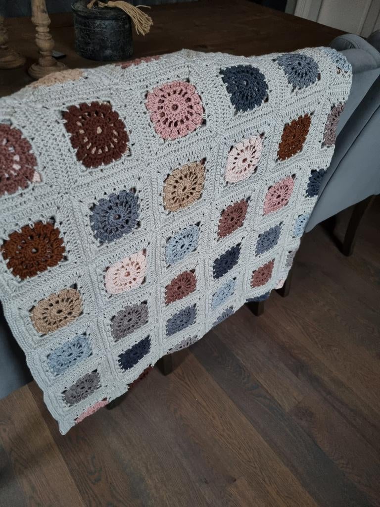 Gehaakte deken pastel kleuren, Huis en Inrichting, Ophalen of Verzenden, Nieuw