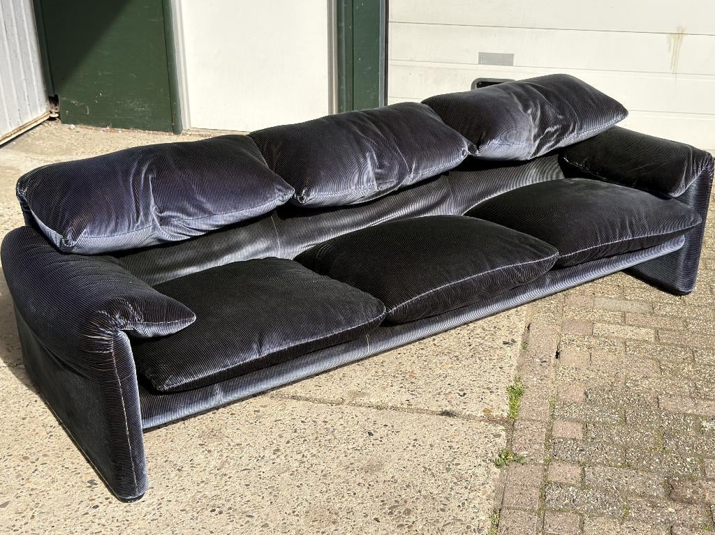 Cassina Maralunga Sofa Bank Vintage Italiaans Design, Ophalen, Gebruikt, Stof, 75 tot 100 cm