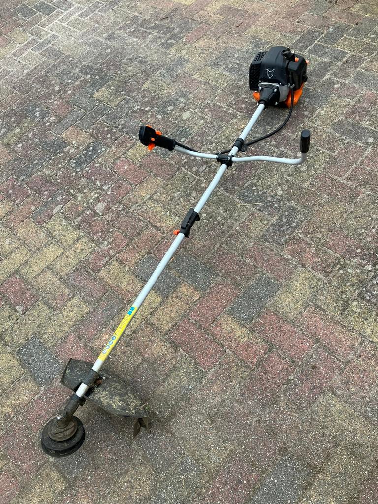 Fox benzine bosmaaier met gordel, Ophalen, Gebruikt, 10 tot 30 cm, Benzine
