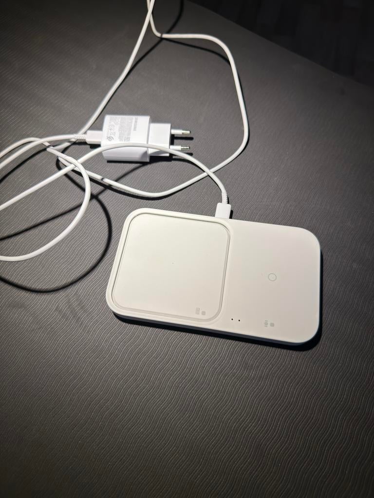 Samsung Draadloze Oplader Duo met Adapter - Wit, Ophalen of Verzenden, Zo goed als nieuw, Samsung