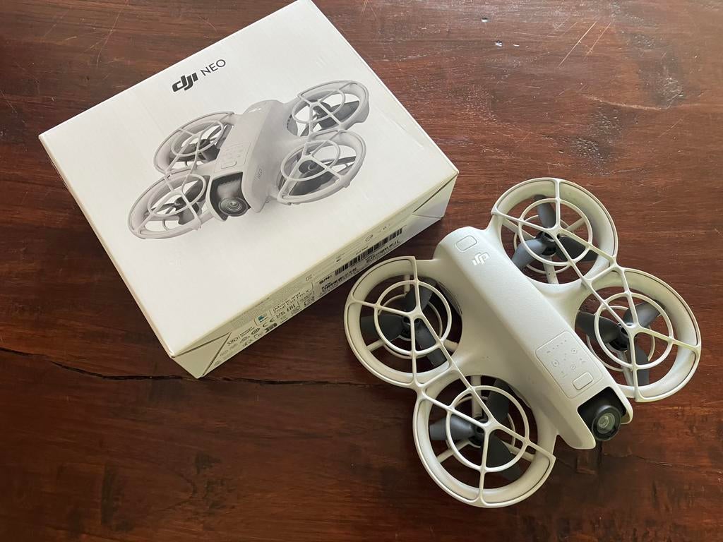 DJI Neo inclusief batterij, Audio, Tv en Foto, Drones, Ophalen of Verzenden, Zo goed als nieuw