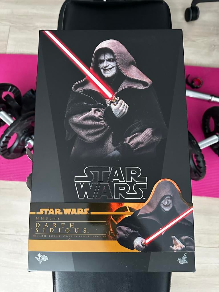 Hot Toys Darth Sidious - Als nieuw, Ophalen of Verzenden, Zo goed als nieuw