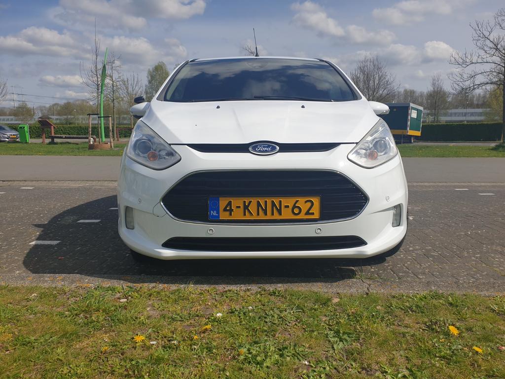 Ford B-Max 1.0 EcoB 125PK 2013 Wit Panodak, dist.riem verv., Auto's, Voorwielaandrijving, Wit, Origineel Nederlands, Handgeschakeld