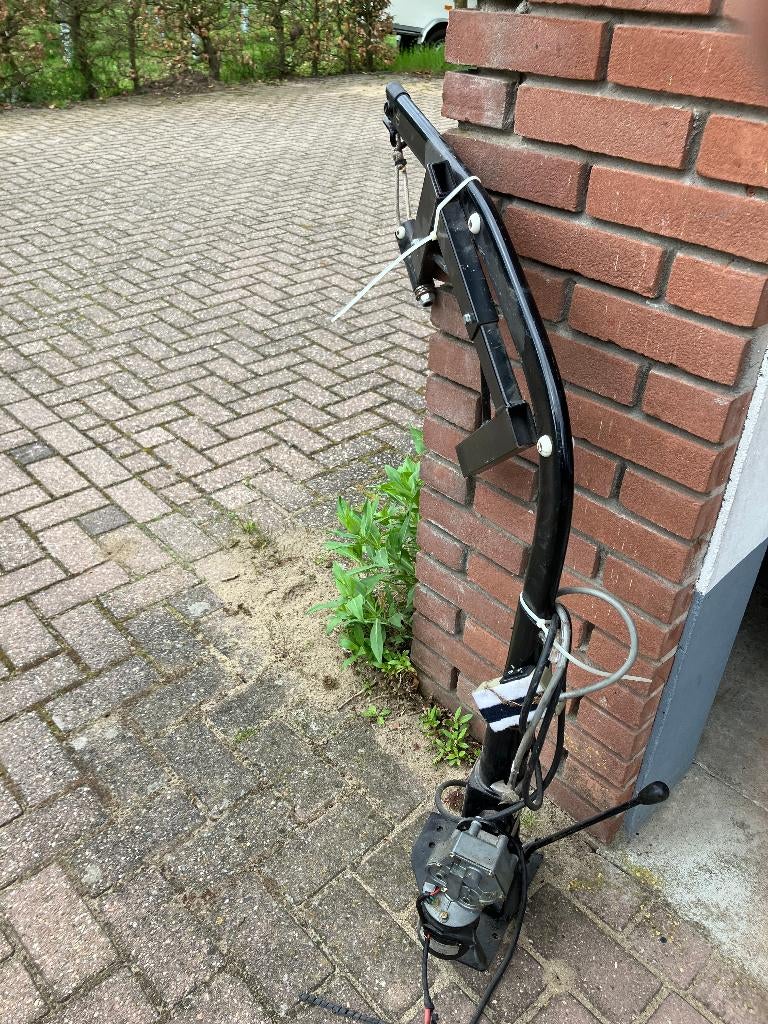 Rolstoellift voor auto, Diversen, Rolstoelen, Ophalen, Zo goed als nieuw, Handbewogen rolstoel