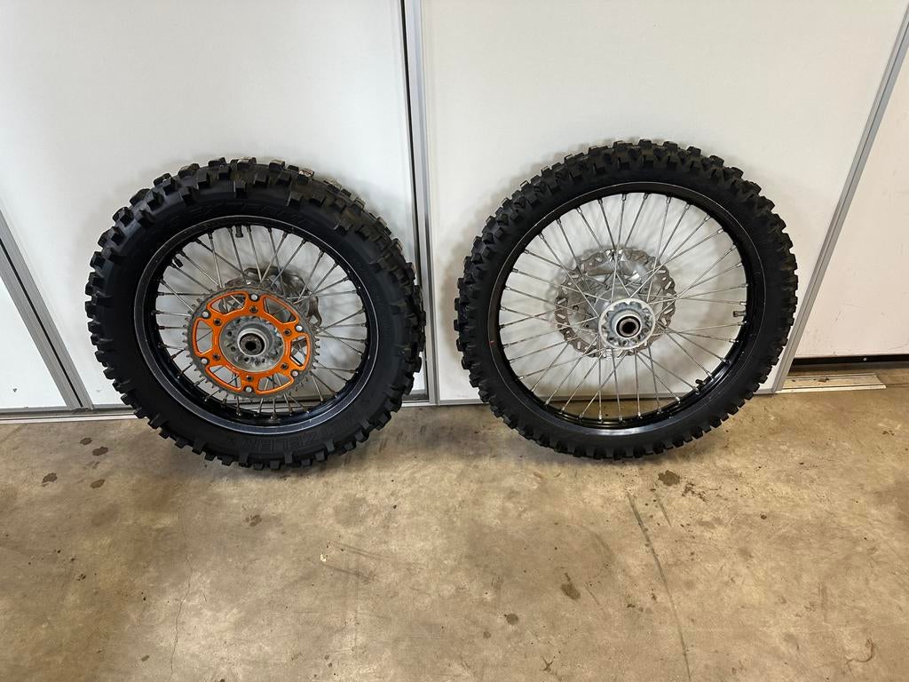 KTM Excel wielen, Motoren, Ophalen