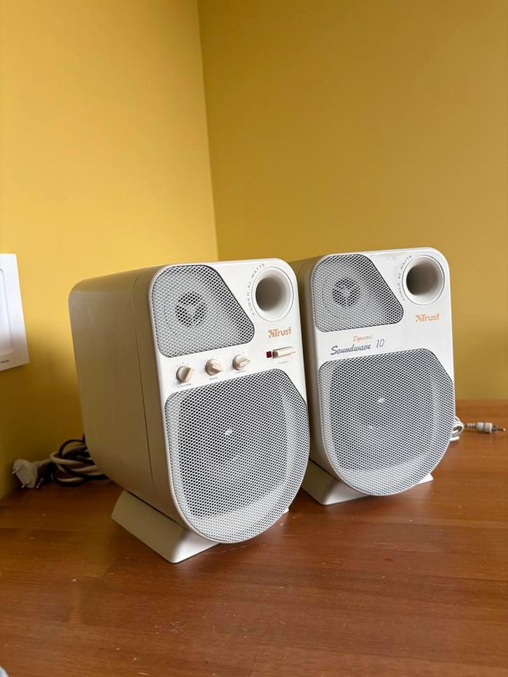 Vintage  Retro computer speakers Trust Dynamic Soundwave 10, Computers en Software, Pc speakers, Zo goed als nieuw, Ophalen of Verzenden